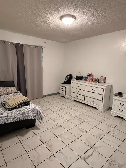 Bedroom - 17316 Camden Dr, Madera, CA 93638 photo 2 of 4