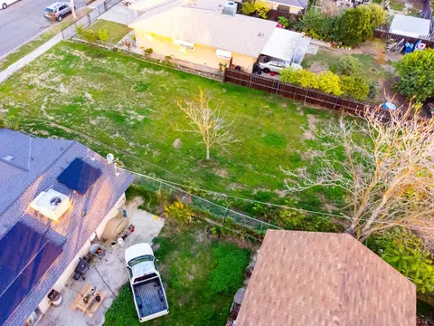 3924 E Grant Ave, Fresno, CA 93702 photo 2