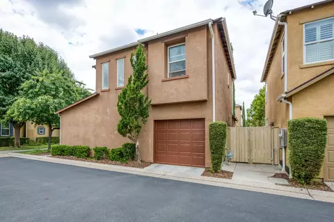 Exterior - 4158 Trenton Ave, Clovis, CA 93619 photo 6 of 11