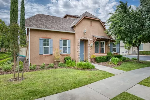 4158 Trenton Ave, Clovis, CA 93619