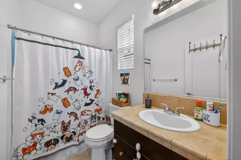 Bath - 4158 Trenton Ave, Clovis, CA 93619 photo 1 of 2