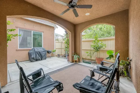 Exterior - 4158 Trenton Ave, Clovis, CA 93619 photo 8 of 11