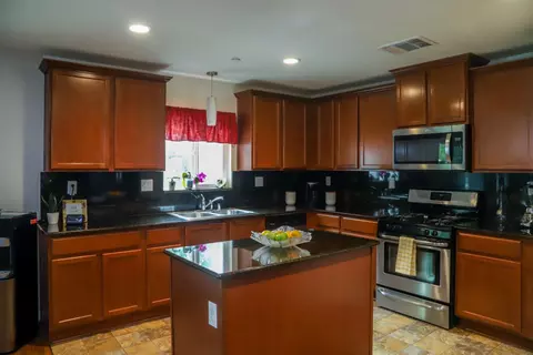 Kitchen - 313 Fritz St, Madera, CA 93638 photo 2 of 2