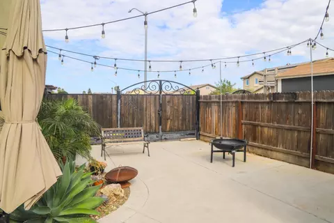 Exterior - 313 Fritz St, Madera, CA 93638 photo 4 of 4