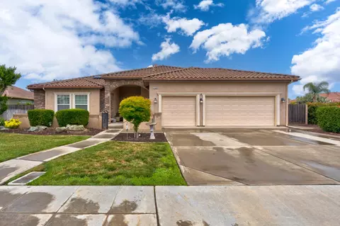 17028 Granite Falls Way, Chowchilla, CA 93610