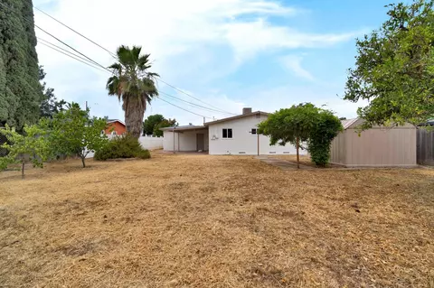Exterior - 1205 Rogers St, Madera, CA 93638 photo 9 of 9