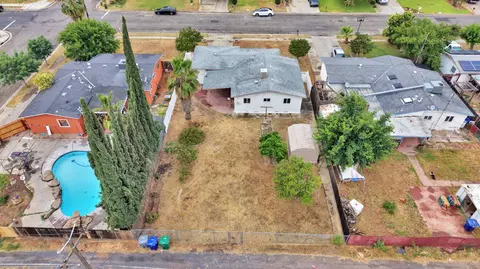 View/Area - 1205 Rogers St, Madera, CA 93638 photo 7 of 8