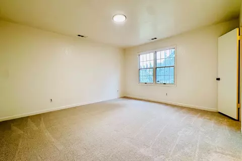 Bedroom - 8155 N Fowler Ave, Clovis, CA 93619 photo 1 of 7