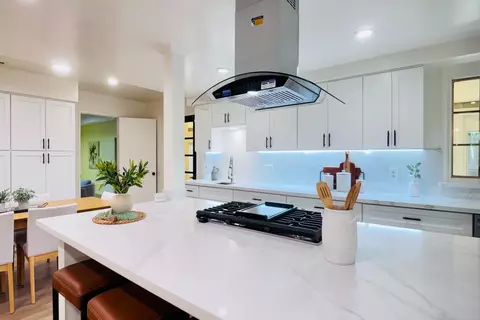 Kitchen - 8155 N Fowler Ave, Clovis, CA 93619 photo 3 of 5
