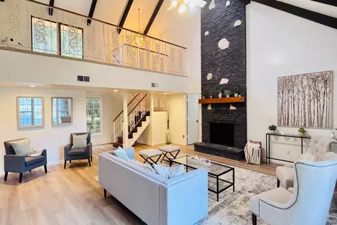 Living - 8155 N Fowler Ave, Clovis, CA 93619 photo 4 of 8