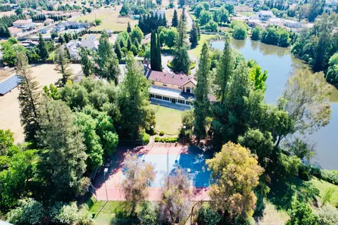 View/Area - 8155 N Fowler Ave, Clovis, CA 93619 photo 8 of 11