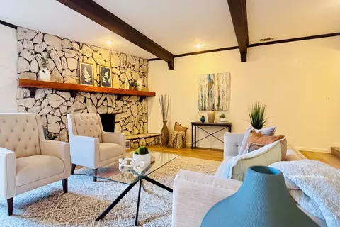 Living - 8155 N Fowler Ave, Clovis, CA 93619 photo 2 of 8