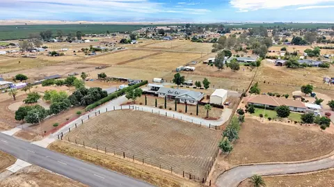 View/Area - 20689 Olympia Rd, Madera, CA 93638 photo 5 of 10