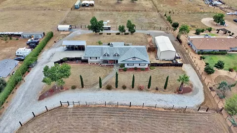View/Area - 20689 Olympia Rd, Madera, CA 93638 photo 6 of 10