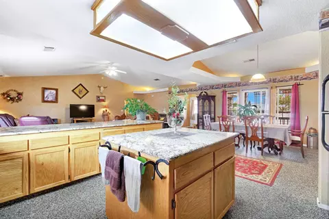 Kitchen - 20689 Olympia Rd, Madera, CA 93638 photo 6 of 7
