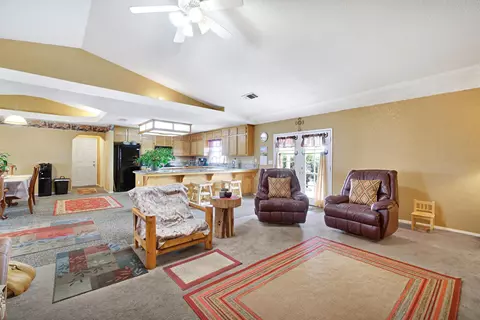 Living - 20689 Olympia Rd, Madera, CA 93638 photo 4 of 4