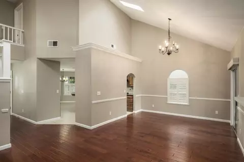 Living - 147 Everglade Ave, Clovis, CA 93619 photo 6 of 7