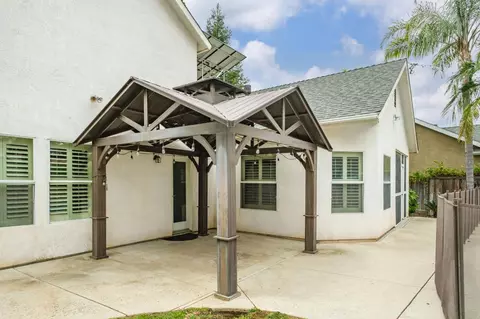 Exterior - 147 Everglade Ave, Clovis, CA 93619 photo 9 of 11