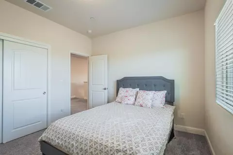 Bedroom - 4102 Duncan Ave, Clovis, CA 93619 photo 2 of 9