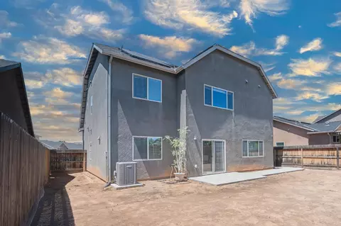 Exterior - 4102 Duncan Ave, Clovis, CA 93619 photo 6 of 6