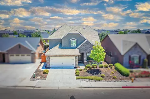 Exterior - 4102 Duncan Ave, Clovis, CA 93619 photo 3 of 6
