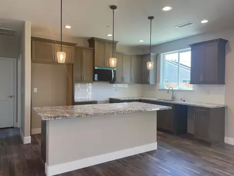 16259 W David Ave, Kerman, CA 93630 photo 3