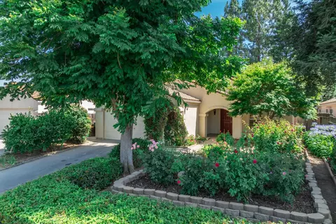 1757 E Birch Ave, Fresno, CA 93720