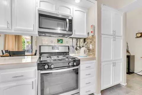 Kitchen - 2021 Elwin Way, Modesto, CA 95350 photo 3 of 3