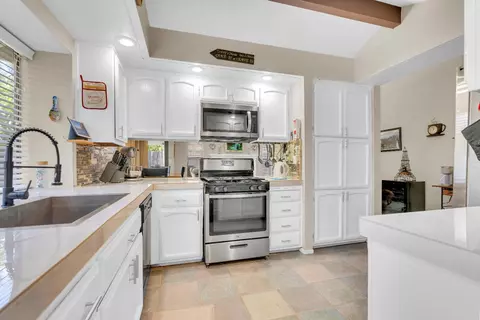Kitchen - 2021 Elwin Way, Modesto, CA 95350 photo 2 of 3