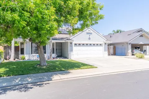 Exterior - 2021 Elwin Way, Modesto, CA 95350 photo 2 of 5
