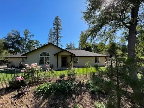 49389 Venado Ct, Coarsegold, CA 93614