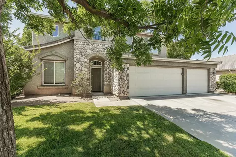 Exterior - 1948 Austin Ave, Clovis, CA 93611 photo 2 of 15