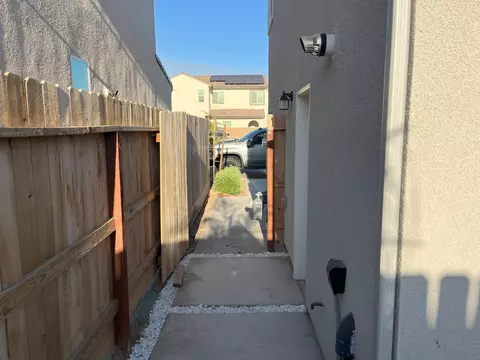 Exterior - 224 Arbor Dr S, Madera, CA 93636 photo 2 of 5