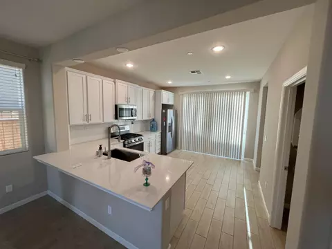 Kitchen - 224 Arbor Dr S, Madera, CA 93636 photo 1 of 2
