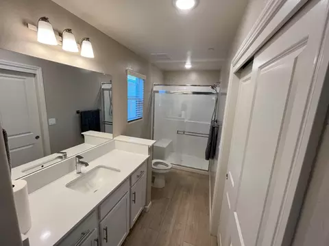 Bath - 224 Arbor Dr S, Madera, CA 93636 photo 3 of 3