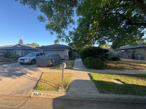 2047 E Palo Alto Ave, Fresno, CA 93710