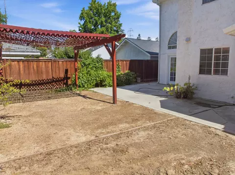 Exterior - 1444 Nelson Blvd, Selma, CA 93662 photo 4 of 6