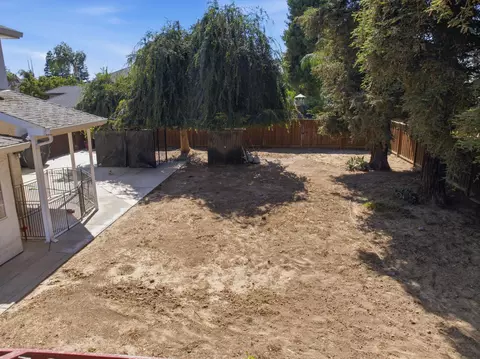 Exterior - 1444 Nelson Blvd, Selma, CA 93662 photo 2 of 6
