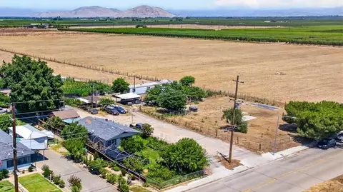 15204 E Parlier Ave, Parlier, CA 93648
