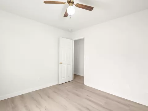 Bedroom - 8552 Cairo Ave, Laton, CA 93242 photo 2 of 6