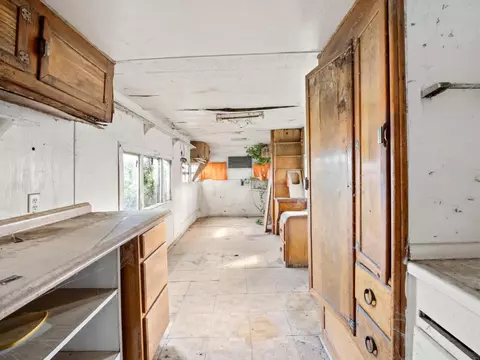 Entry Way - 8552 Cairo Ave, Laton, CA 93242 photo 2 of 2
