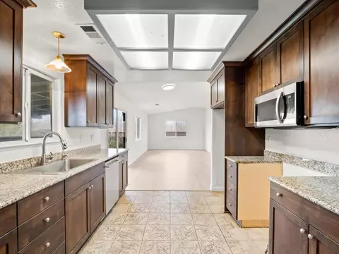 Kitchen - 8552 Cairo Ave, Laton, CA 93242 photo 4 of 5