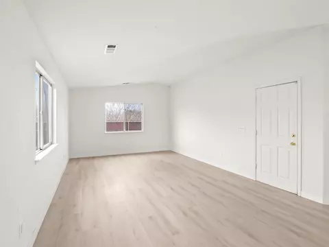 Living - 8552 Cairo Ave, Laton, CA 93242 photo 6 of 8