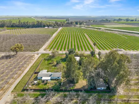 View/Area - 8552 Cairo Ave, Laton, CA 93242 photo 9 of 9