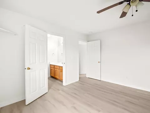 Bedroom - 8552 Cairo Ave, Laton, CA 93242 photo 6 of 6