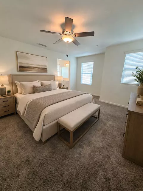 Bedroom - 2008 N Walling Ln, Clovis, CA 93619 photo 3 of 7