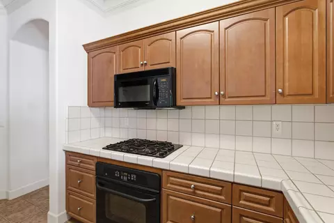 Kitchen - 3063 Everglade Ave, Clovis, CA 93619 photo 3 of 3