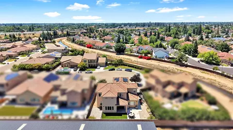 View/Area - 17 Polson Ave, Clovis, CA 93612 photo 2 of 4