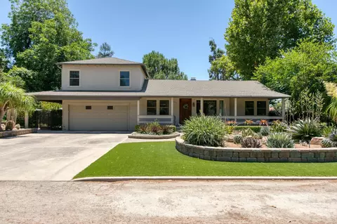 5530 Columbia Dr S, Fresno, CA 93727