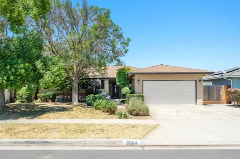 2564 E Los Altos Ave, Fresno, CA 93710